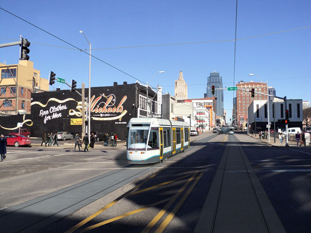 Streetcar operating southbound on Main Street at 19th Street.